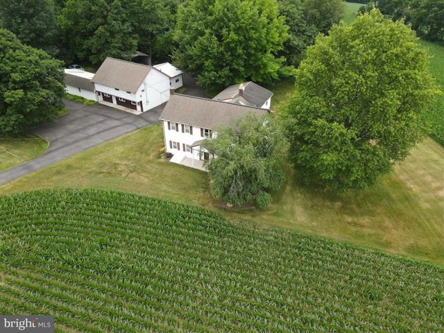 1242 BRENEMAN RD, Manheim, PA 17545