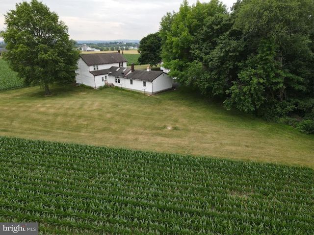 1242 BRENEMAN RD, Manheim, PA 17545