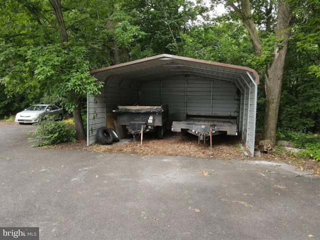 1242 BRENEMAN RD, Manheim, PA 17545