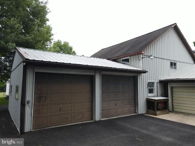 1242 BRENEMAN RD, Manheim, PA 17545