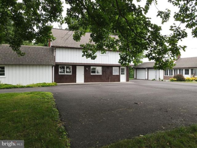1242 BRENEMAN RD, Manheim, PA 17545