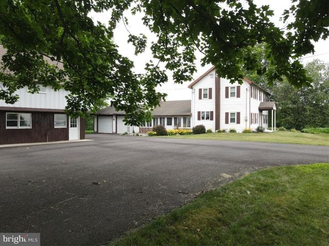 1242 BRENEMAN RD, Manheim, PA 17545