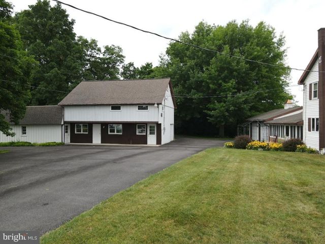 1242 BRENEMAN RD, Manheim, PA 17545