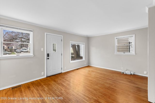 613 Tisdale Avenue, Lansing, MI 48910