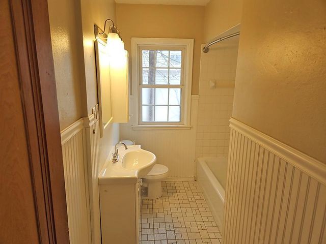 181 Annapolis Street E, Saint Paul, MN 55118