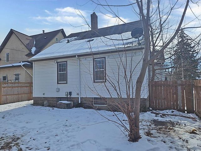 181 Annapolis Street E, Saint Paul, MN 55118