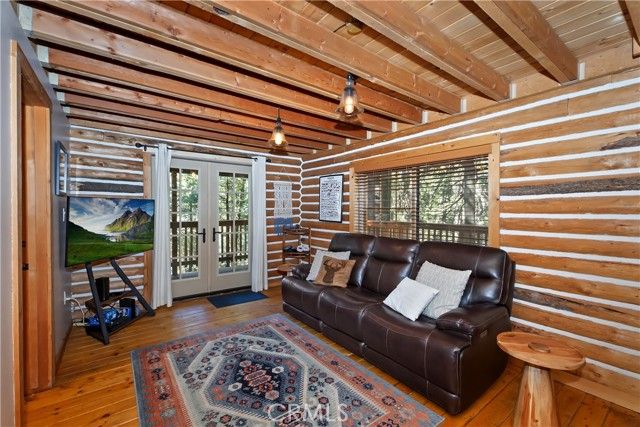 788 Buckingham Square, Lake Arrowhead, CA 92352