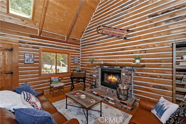 788 Buckingham Square, Lake Arrowhead, CA 92352