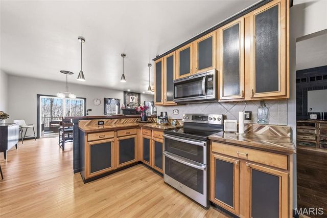 323 San Marco Way, St Peters, MO 63304