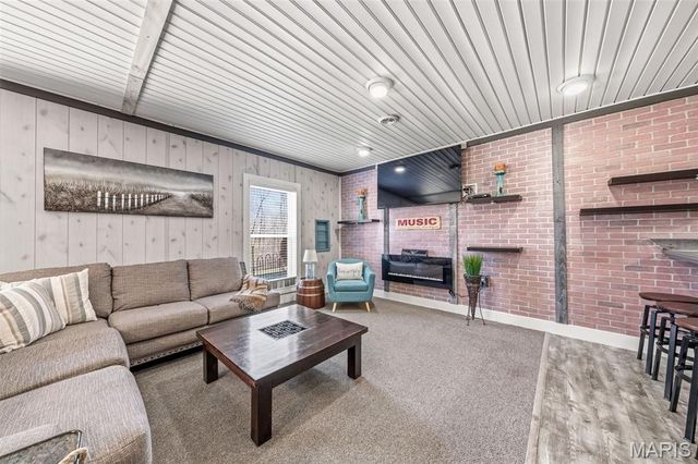 323 San Marco Way, St Peters, MO 63304