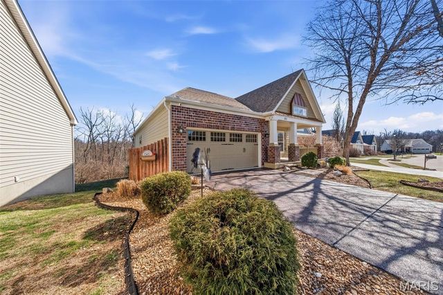 323 San Marco Way, St Peters, MO 63304