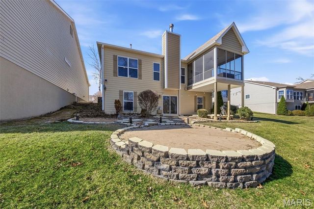 323 San Marco Way, St Peters, MO 63304