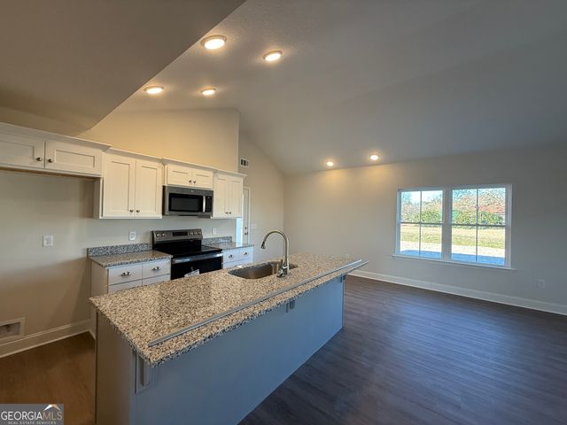 150 Womack Road S, Portal, GA 30450