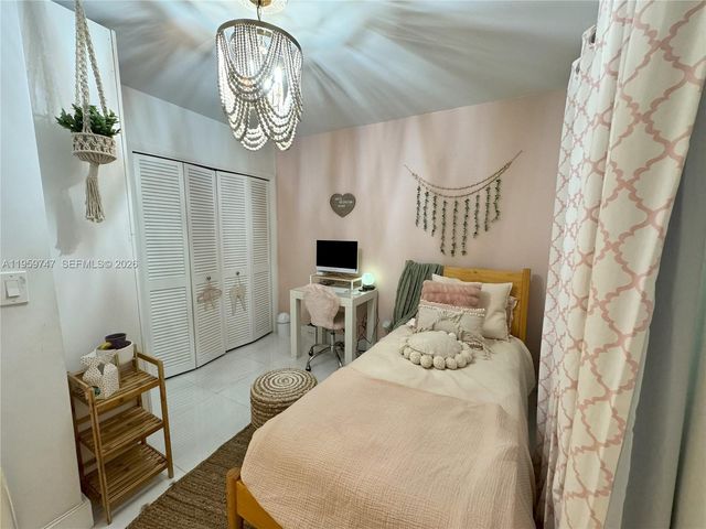 7002 Holly Rd, Miami Lakes, FL 33014