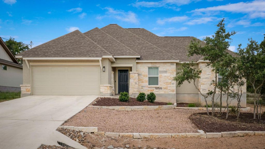 128 Frank Jones, Blanco, TX 78606