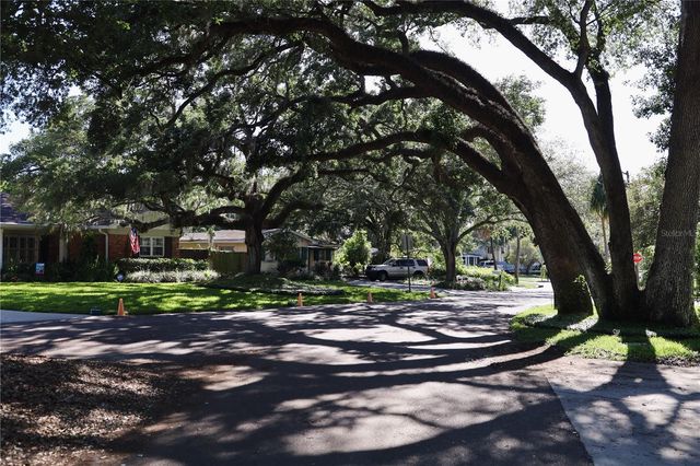 4115 W PLATT STREET, Tampa, FL 33609