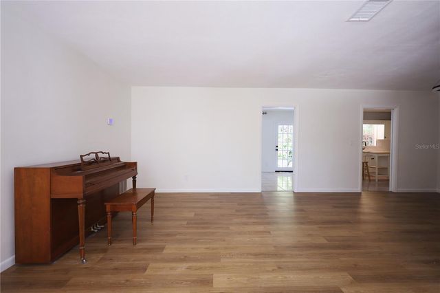 4115 W PLATT STREET, Tampa, FL 33609