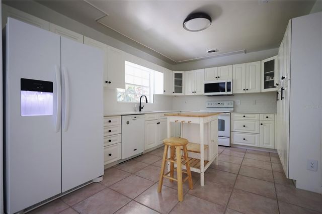 4115 W PLATT STREET, Tampa, FL 33609