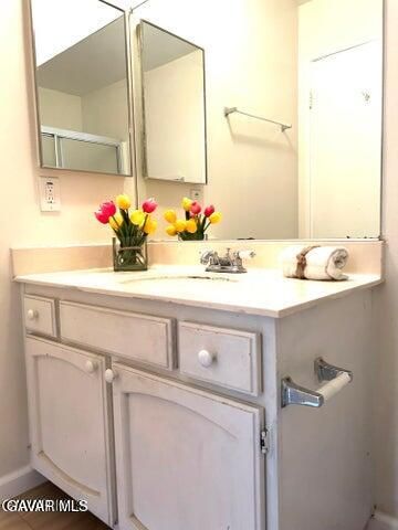 38710 E 10th Street Apt 12, Palmdale, CA 93550