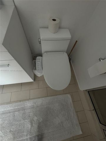 1111 SW 1 2616, Miami, FL 33130