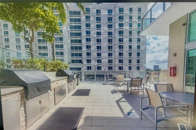 1111 SW 1 2616, Miami, FL 33130