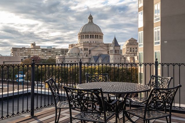 10 Cumberland Street 4, Boston, MA 02115