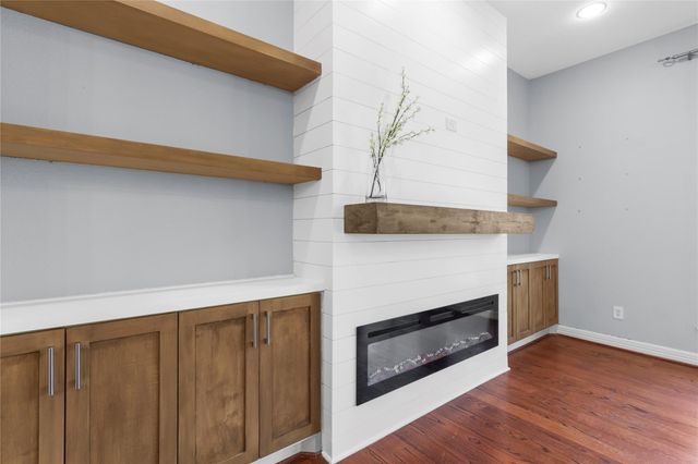 4215 Lillian Street, Houston, TX 77007