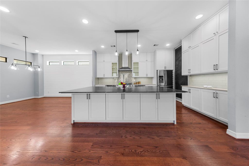 4215 Lillian Street, Houston, TX 77007