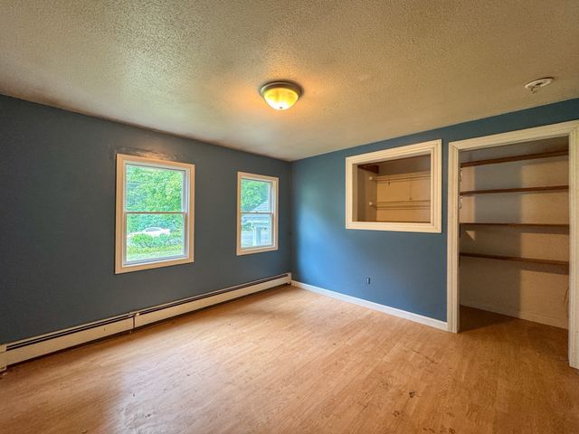 66 S Harbor Rd, Townsend, MA 01469
