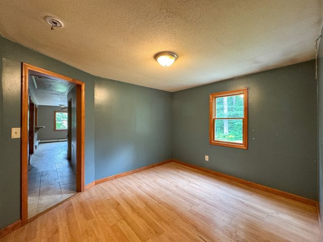 66 S Harbor Rd, Townsend, MA 01469