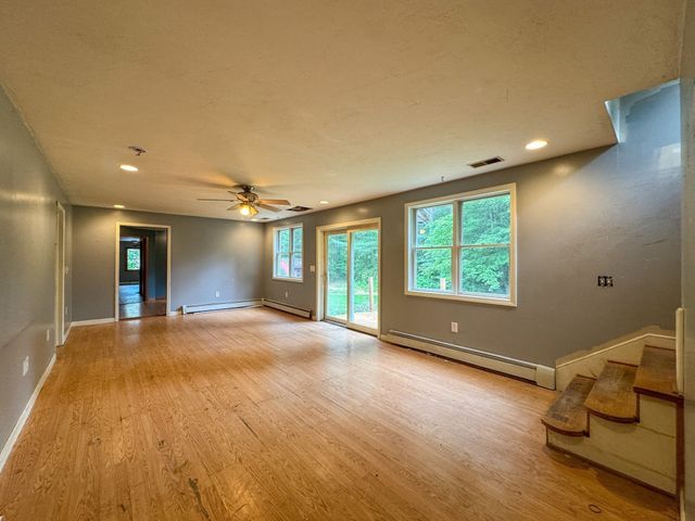 66 S Harbor Rd, Townsend, MA 01469