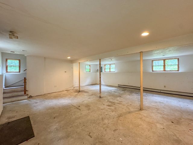66 S Harbor Rd, Townsend, MA 01469