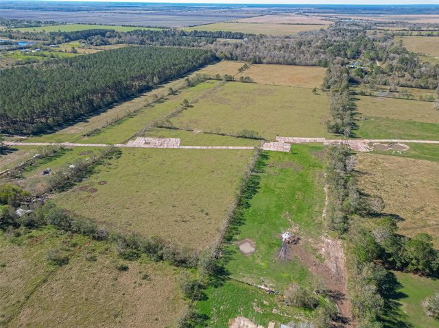 0 Sh 321001, Dayton, TX 77535