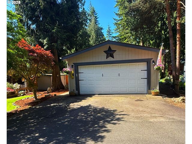 32700 Se LEEWOOD Ln 102, Boring, OR 97009