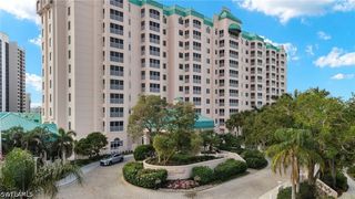 100 Glenview PL 202, Naples, FL 34108