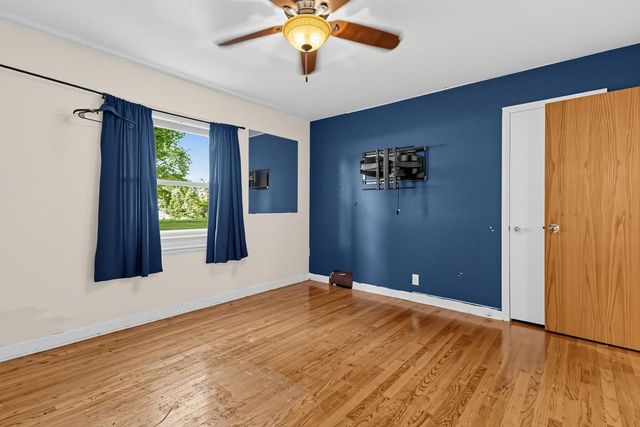 5425 W Lincoln Creek DRIVE, Milwaukee, WI 53218