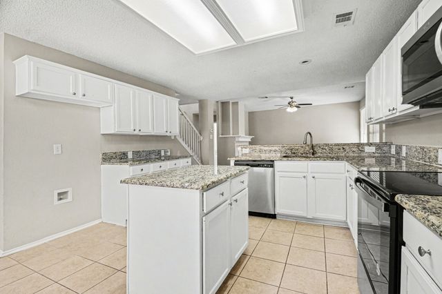 1211 Meadowgate Drive, Allen, TX 75002