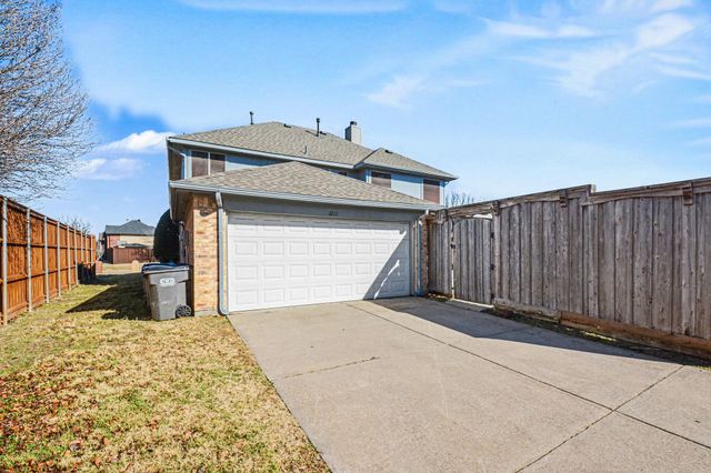 1211 Meadowgate Drive, Allen, TX 75002