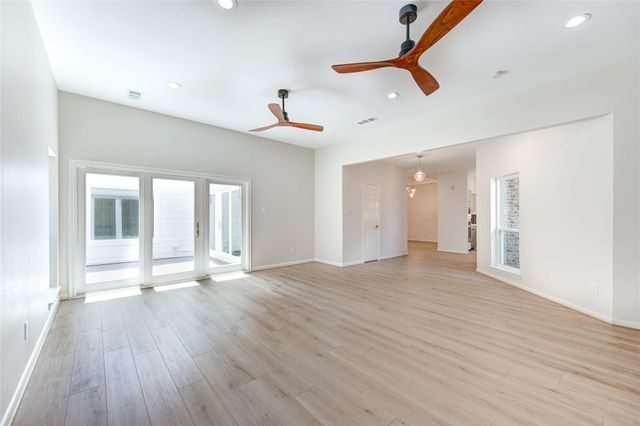 14207 Stokesmount Drive, Houston, TX 77077