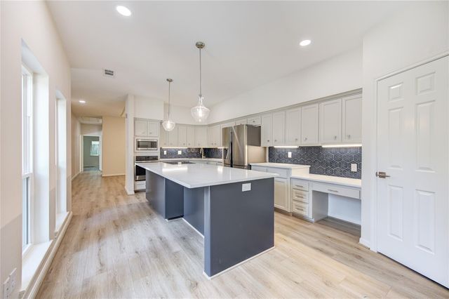 14207 Stokesmount Drive, Houston, TX 77077
