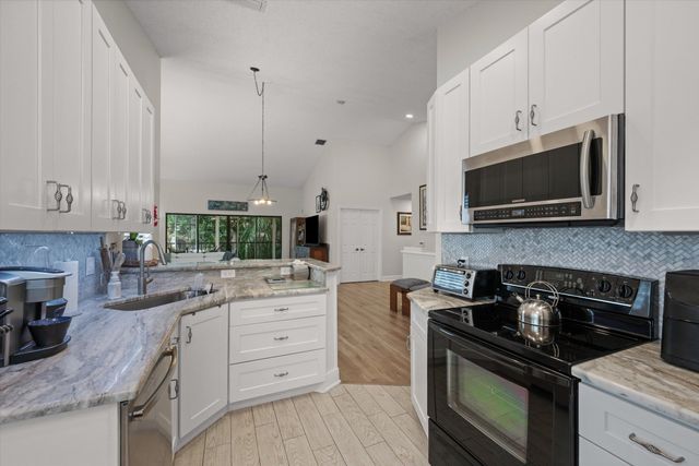7665 Lexington Club Boulevard C, Delray Beach, FL 33446