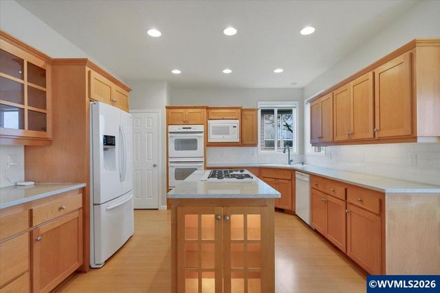 2737 Fillmore Av NW, Salem, OR 97304