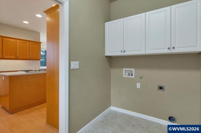 2737 Fillmore Av NW, Salem, OR 97304