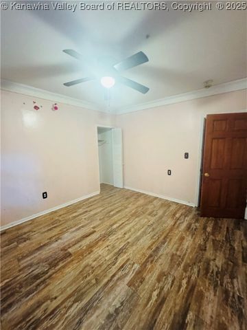 109 Georges Drive, Malden, WV 25306