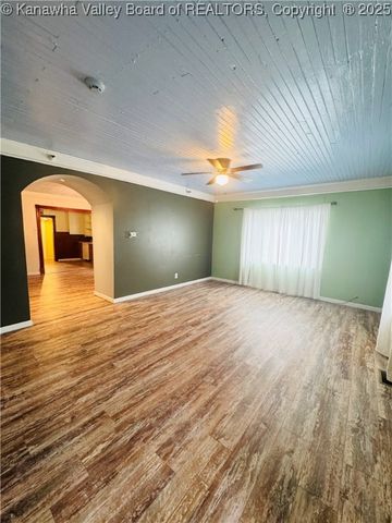 109 Georges Drive, Malden, WV 25306