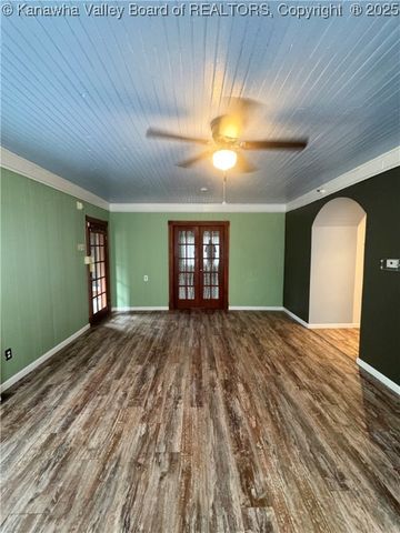 109 Georges Drive, Malden, WV 25306