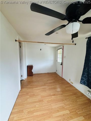 109 Georges Drive, Malden, WV 25306