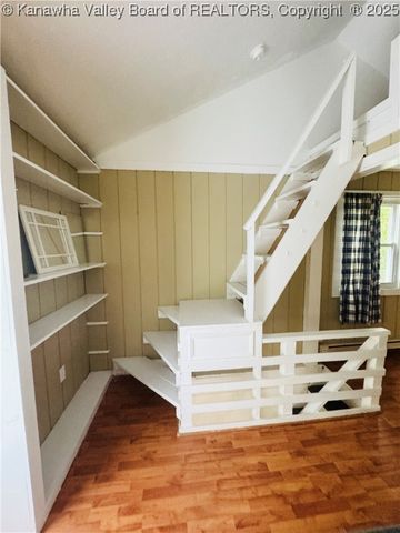 109 Georges Drive, Malden, WV 25306