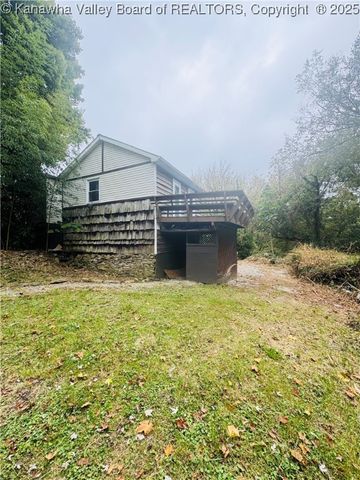 109 Georges Drive, Malden, WV 25306