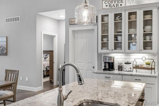 756 Alexander Mark Way, Manchester, MO 63021